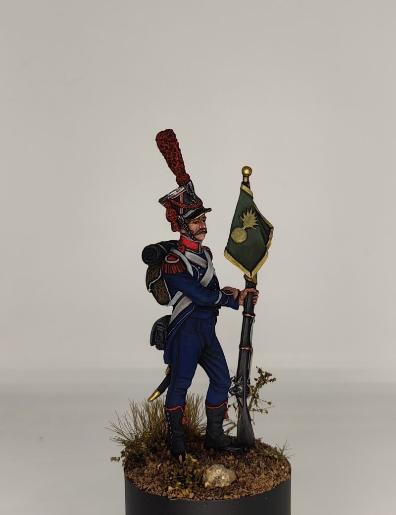 Sergeant of the Carabinieri of the 8th Light Regiment with a company fanion. France, 1809-12.