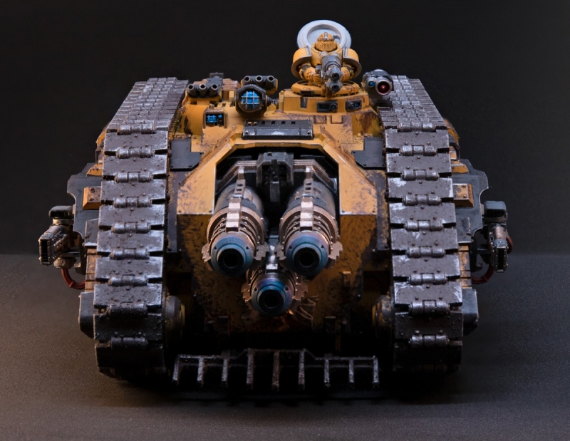 Imperial Fists Cerberus Heavy Tank Destroyer