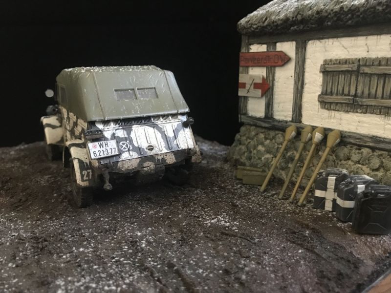 Hasegawa Kubelwagon on the Eastern Front 1/24