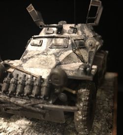 Sd.Kfz.222 Leichter Panzerspahwagen (4X4) 1/35 by Tamiya