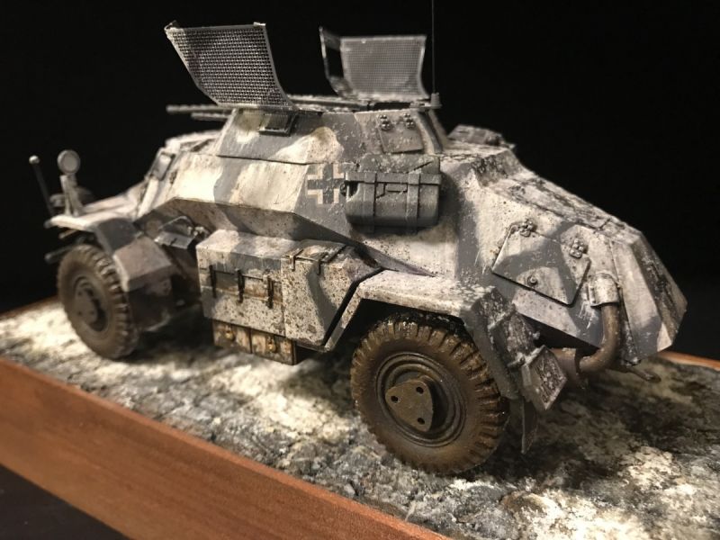 Sd.Kfz.222 Leichter Panzerspahwagen (4X4) 1/35 by Tamiya