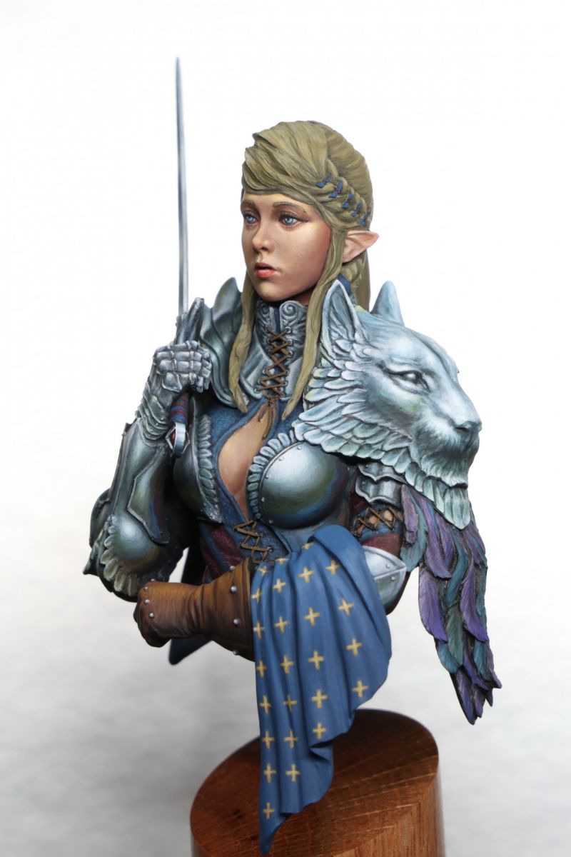 1:10 Bust of an elven swordswoman