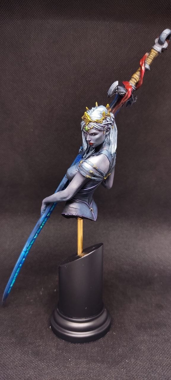 Drow Priestess of Lolth