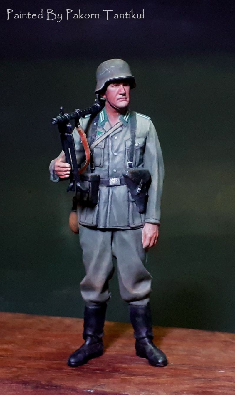 GERMAN INFANTRY (MID-WW II)