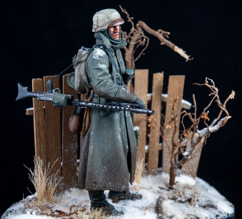 German MG34 Gunner