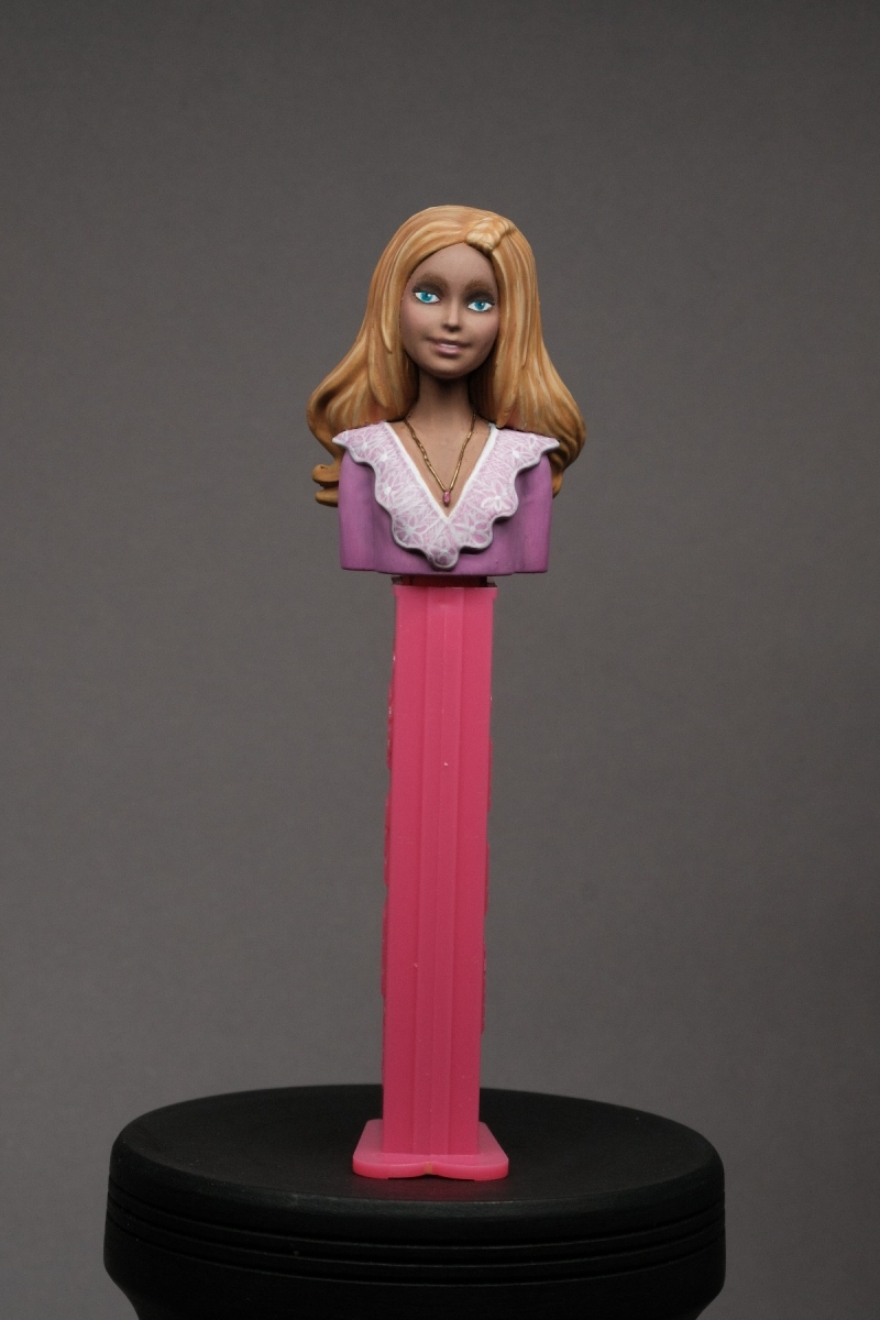 Barbie PEZ